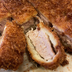 とんかつ桂 - 時間が経つとウェルダンに。