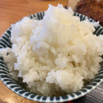 とんかつ桂 - ご飯はデフォルトで多めです。