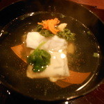 北新地 弧柳 - スズキの頭をしんじょにしてゆばの椀で・