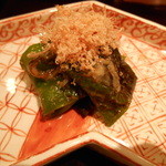 北新地 弧柳 - 万願寺唐芥子を４か月漬け込んだいかなご醤油で