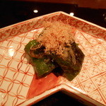 北新地 弧柳 - 万願寺唐芥子を４か月漬け込んだいかなご醤油で