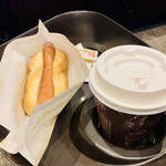 AEON CINEMA - ホットドッグ　ケチャップ＆マスタード　カフェラテ