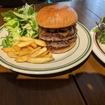 BRISK STAND - ダブルプレーンバーガー
