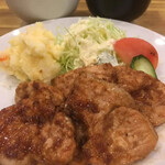 昭和の洋食 弥生 - 