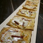 上海倶楽部 - ワンタンのミニピザ