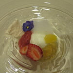 イタリアンレストラン Zucca - ストロベリーファームアサノさんの苺のドルチェ