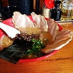 大学ラーメン - チャーシュー麺
                                
                                