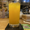 カフェプラグ - まずはオレンジジュースが来ました
