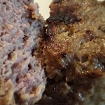 肉の太田屋 - 料理写真:ハンバーグ、肉肉しい！つなぎがない感じ！