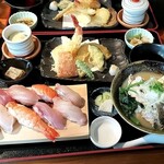 魚屋直営地魚食堂 魚まる - 