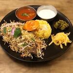 Kare To Biriyani To Osake Tabiru - 