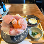 Shihachi Sengyoten - シハチ海鮮丼