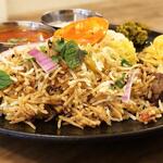 Kare To Biriyani To Osake Tabiru - 