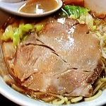 煮干しらーめん青樹 - デカチャーシュー。