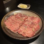 ホルモン焼肉 富や - 