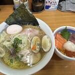 Chuukasoba Hanzawa - すだれ貝と川俣シャモ出汁ラーメン+ミニ海鮮丼