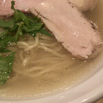 ラーメン 普通 - 貝出汁塩ラーメン