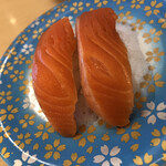 回転すしまんまん - 青森県産サーモン　トロです