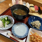 Sukeroku Zushi - 握り寿司ランチ（¥1100税込み）