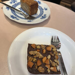 THE NUTS EXCHANGE - アップルクランブルケーキとブラウニー（自分）