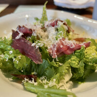 セルサルサーレ - 農家さん直送の朝採れ野菜サラダ(ちょこっと八重山牛のローストビーフ添え)
