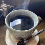 天気輪の柱 - キリマンジェロ、ホンジュラスの中煎り、と。隣客に説明するオーナーの声がふと耳を掠めた。