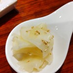 灼味噌らーめん 八堂八 - ガリ