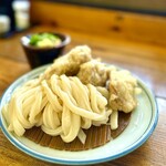 手打うどん 麦蔵 - 写真でも既にうまそう…