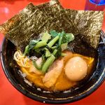 家系総本山 吉村家 - ラーメン 760円 +味玉 50円