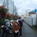 家系総本山 吉村家 - 夕方17:45到着でざっと90人オーバーの行列…(^^ゞ