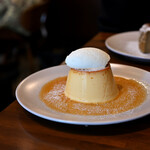 and C - プリン＠税込600円