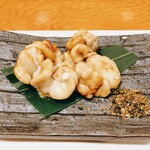 おけい鮨 - 白子のオリジナル七味添え