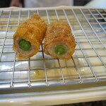 串づ串 - 16.ニンニクの芽・三元豚・キノコ