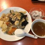 Saika - 中華スープ、杏仁豆腐付き