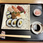 いづ源 - 盛り合わせ寿司