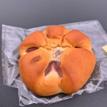 SWD'S CRAFT BAKERY - さくらあんパン。210円