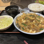 華正樓 - 牛スジ煮込定食