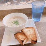 エプロント - 料理写真:クラムチャウダーパンセット