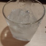 Kaisen Nihonshu Kanzen Koshitsu Izakaya Maguro Bugyou To Kani Daikan - ライチ酒