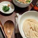 手打ちうどん　 いしづか - 牛ホルモンつけ汁（小300g） 980円