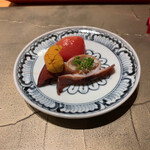 照寿司 - イカ、ウニ、フルーツトマト、花山椒