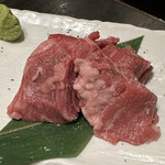 TOKYO焼肉ごぉ はなれ - 厚切りザブトン！！　¥3,278