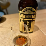 Chinese restaurant KUE - ヨダレドリには上海の紹興酒シークーメン、さっぱりとした紹興酒でとても良い！次回はコイツをボトル頂く事をシェフに宣言