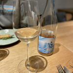 Chinese restaurant KUE - ワカサギには白ワイン