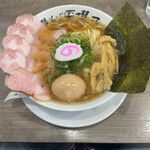 鶏そば啜る - 鶏中華そば全部のせ大盛(1050円)