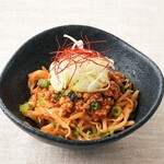 Dandan meat bean sprouts