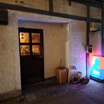 Yoku - お店の入り口。