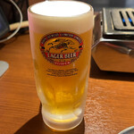 ホルモン・焼肉 一休亭 元 - 生ビール 620円。