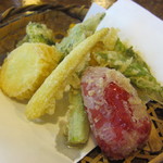 うずら家 - ごま油で揚げてるとのこと