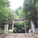 うずら家 - これが戸隠神社中社